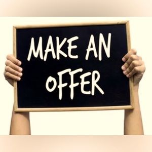 💕All Offers Considered💕